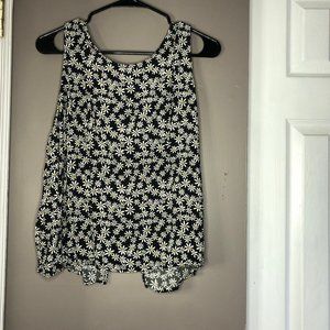 Forever 21+ Daisy Top